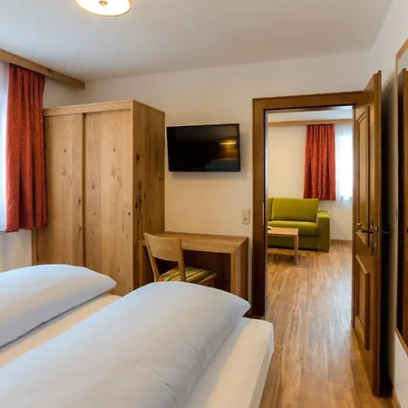 Haus Bickel Apartment Lech am Arlberg Room photo