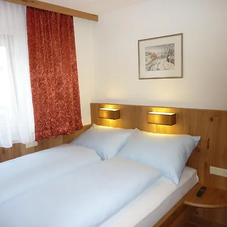 Haus Bickel Apartment Lech am Arlberg Room photo